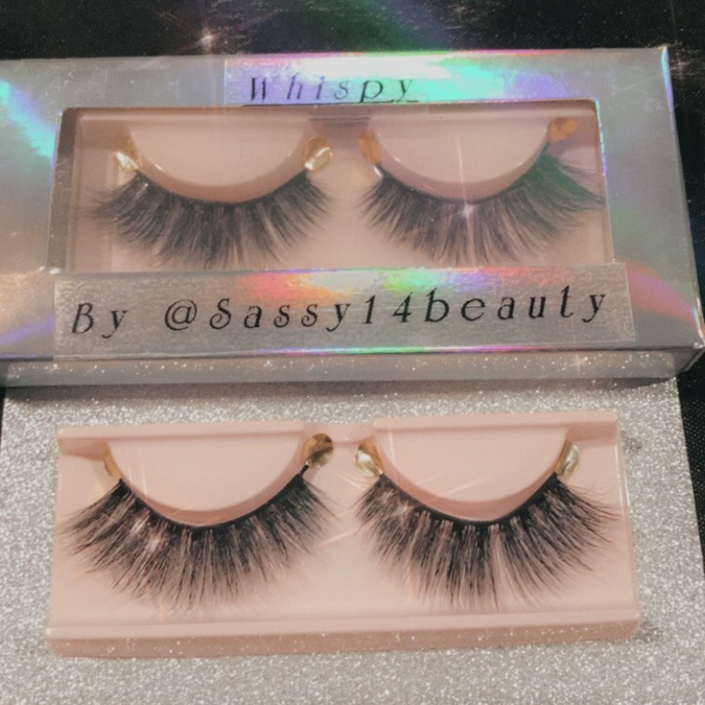 Eyelashes - Picture 3 of 3